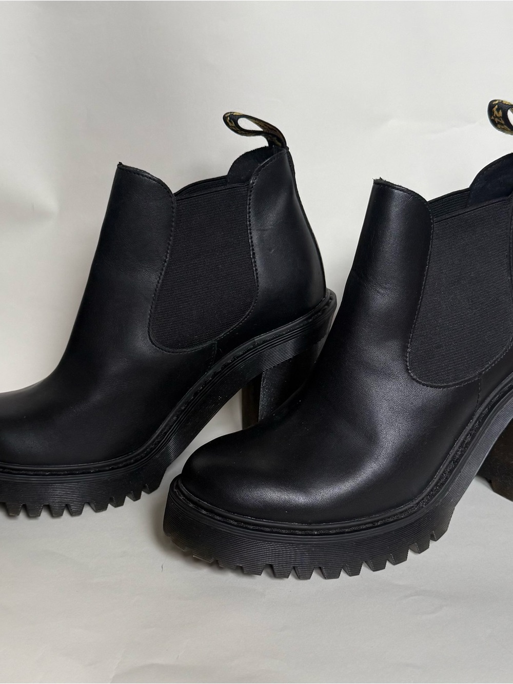 NEW Dr. Martens Black Chelsea Boots - Picture 3 of 9